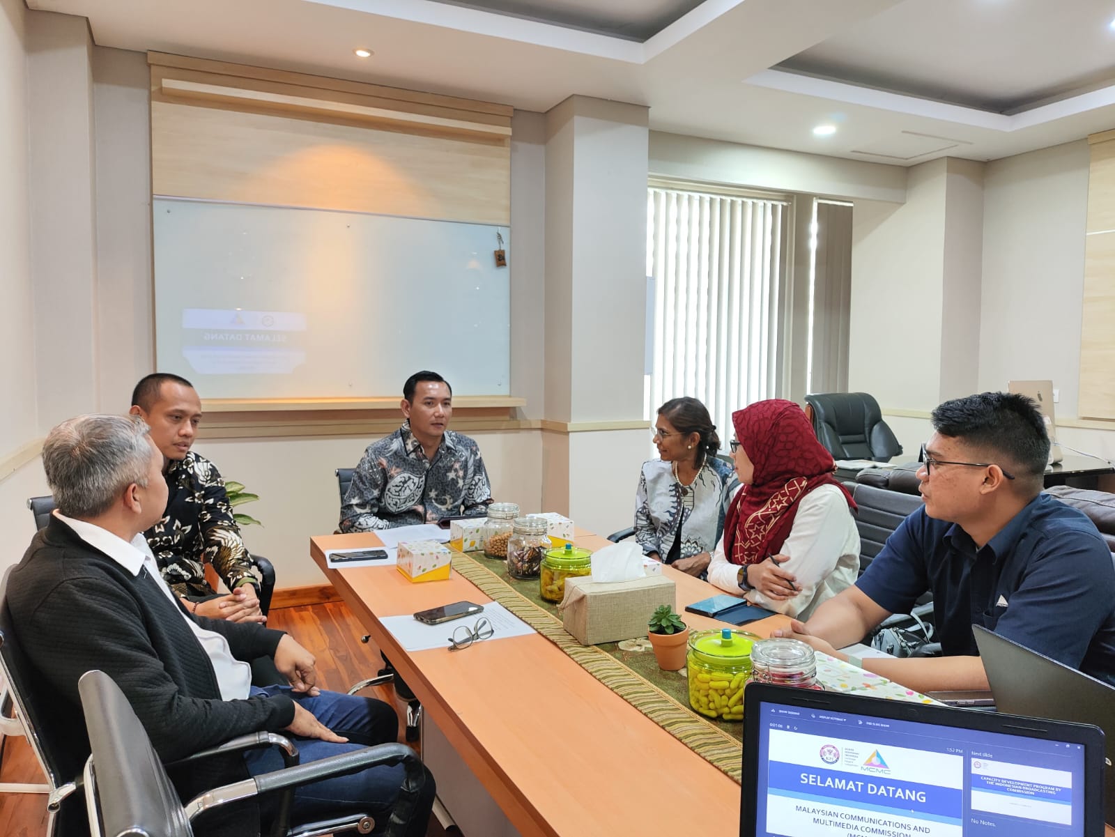 Hadir di KPI Pusat, MCMC Kunjungi Sekolah P3SPS dan Pemantauan Langsung