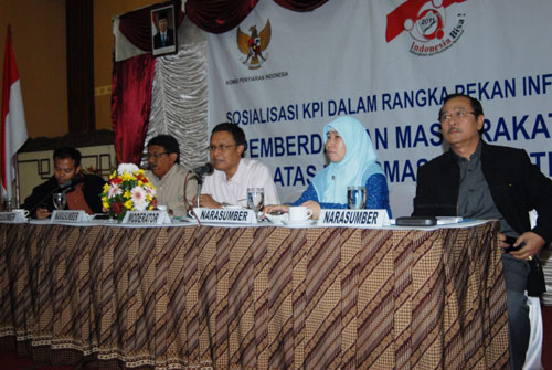 Media Selalu Sarat Kepentingan